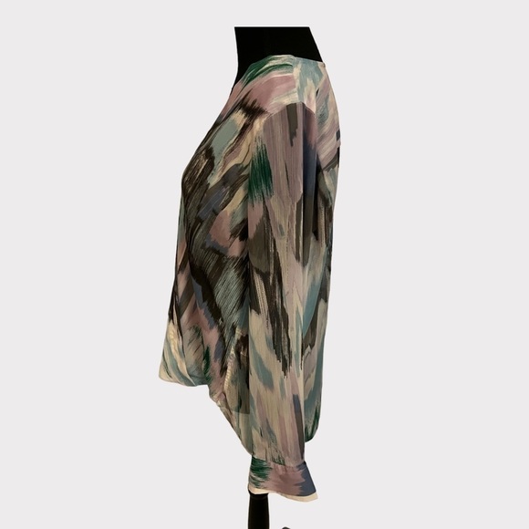 DKNY Printed Surplice Wrap Blouse Womens Medium - Picture 3 of 8